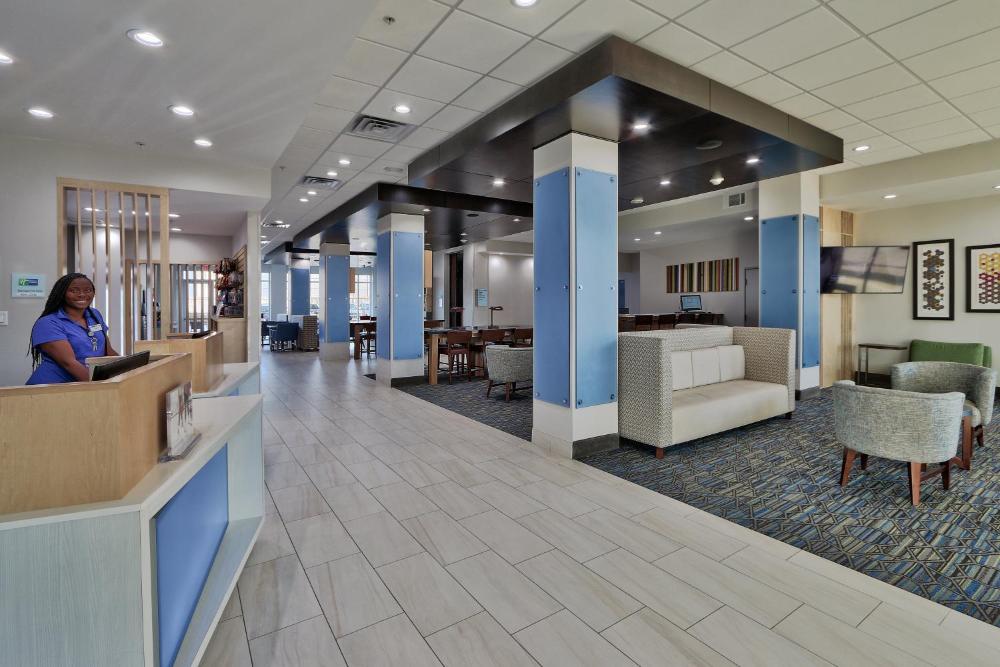 Holiday Inn Express & Suites - Houston East - Beltway 8 by IHG